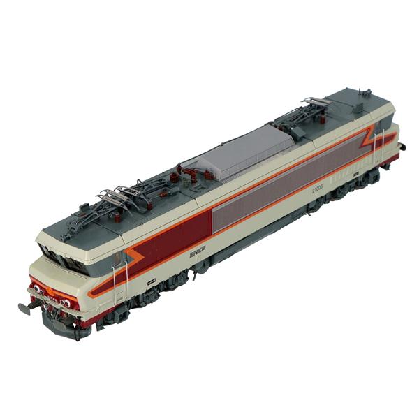 https://trains.lrpresse.com/I-Grande-15405-locomotive-electrique-cc-21003-livree-beton-epoque-iv-sncf.net.jpg