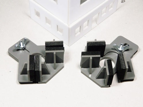 Ensemble de 2 équerres réglables pour assemblage de bâtiment en kit