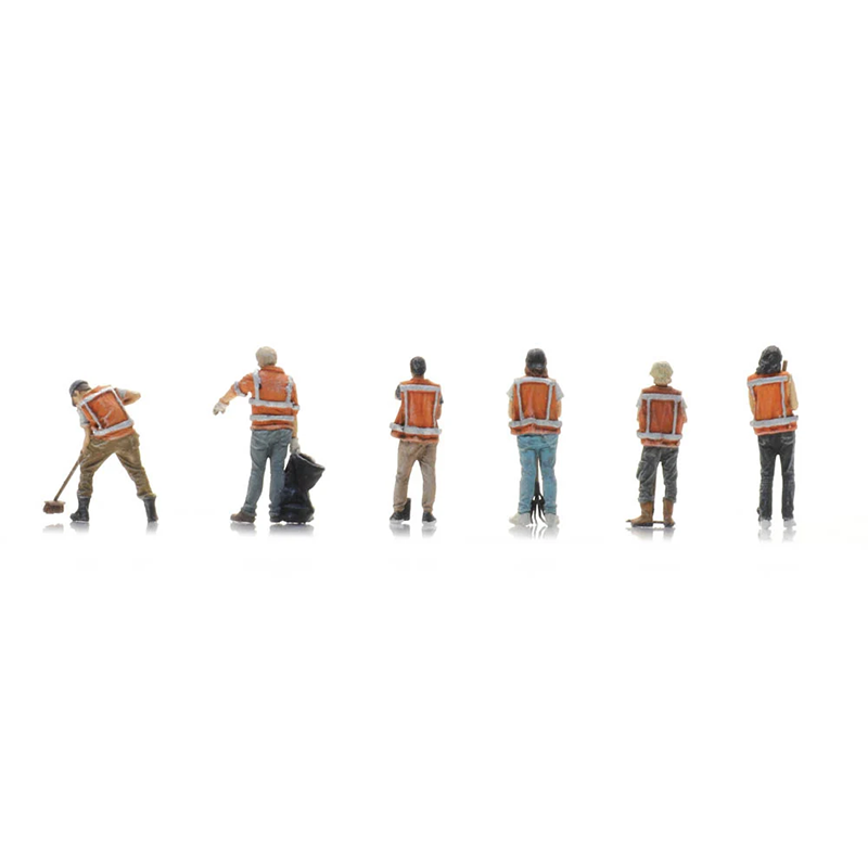 6 Agents d'entretien du parc