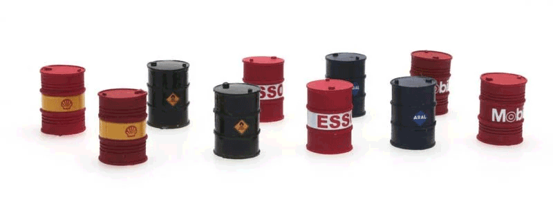 10 fûts de carburant avec logos
