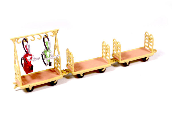 3 chariots à bagages récents (dont un pour les bicyclettes) +2 bicyclettes