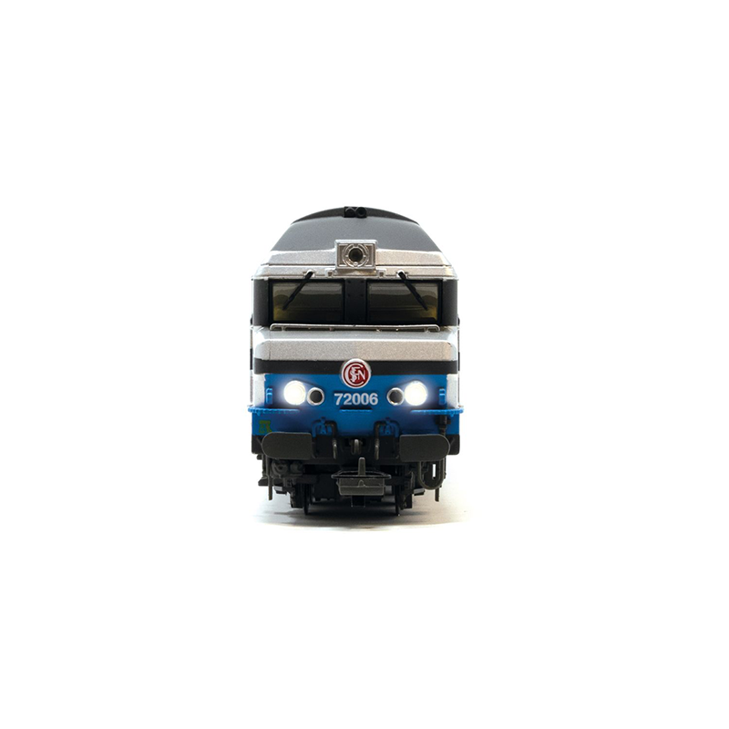 Locomotive diesel CC 72006, livrée « Isabelle », bleu/argent/gris, ép. V, SNCF