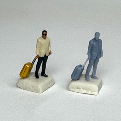 Passager avec valise - à peindre