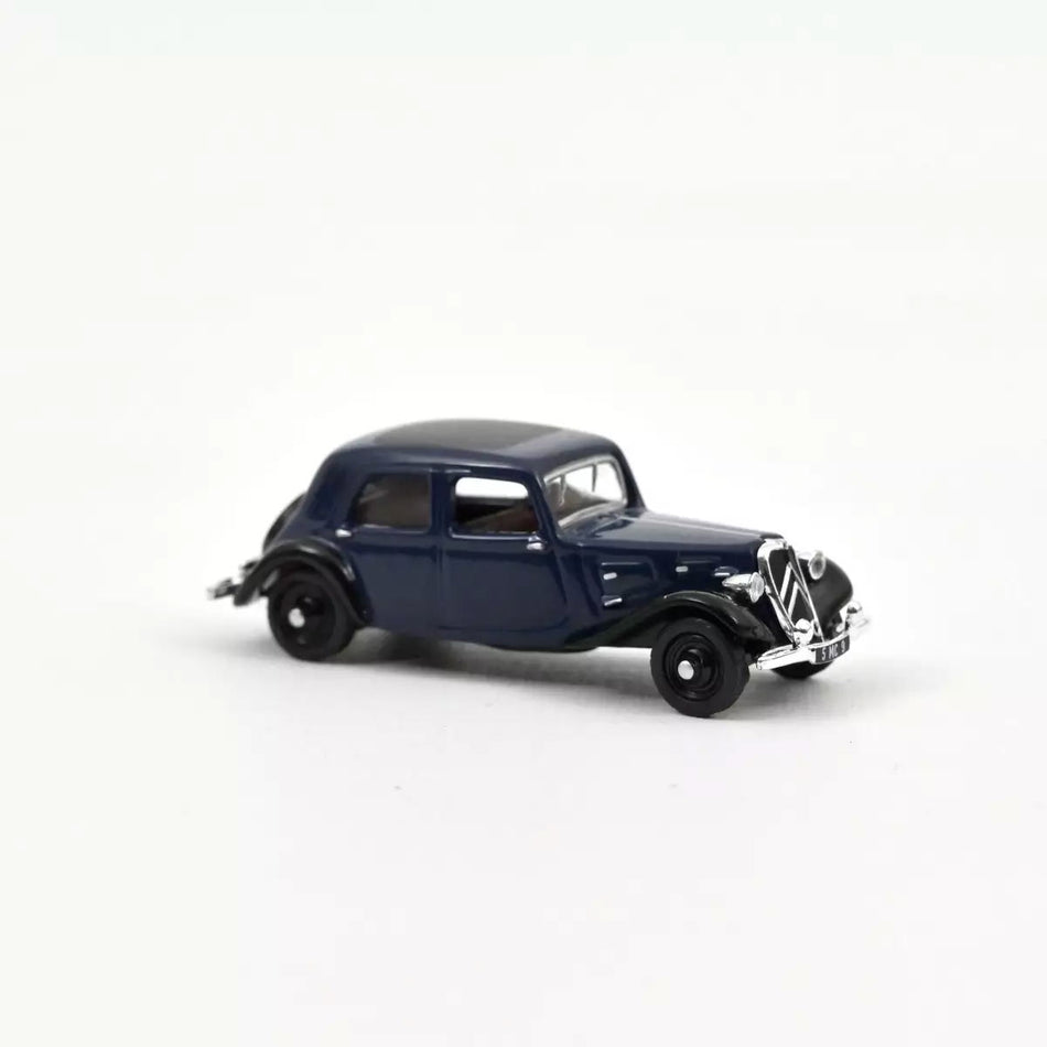 Véhicule Citroën Traction 7A - 1934 - Bleu