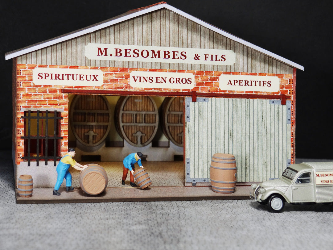 Grossiste en vins-spiritueux + 2 rouleurs de tonneaux