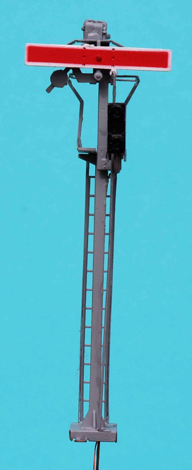 Sémaphore unifié 1958 - mât gris clair, ép. V
