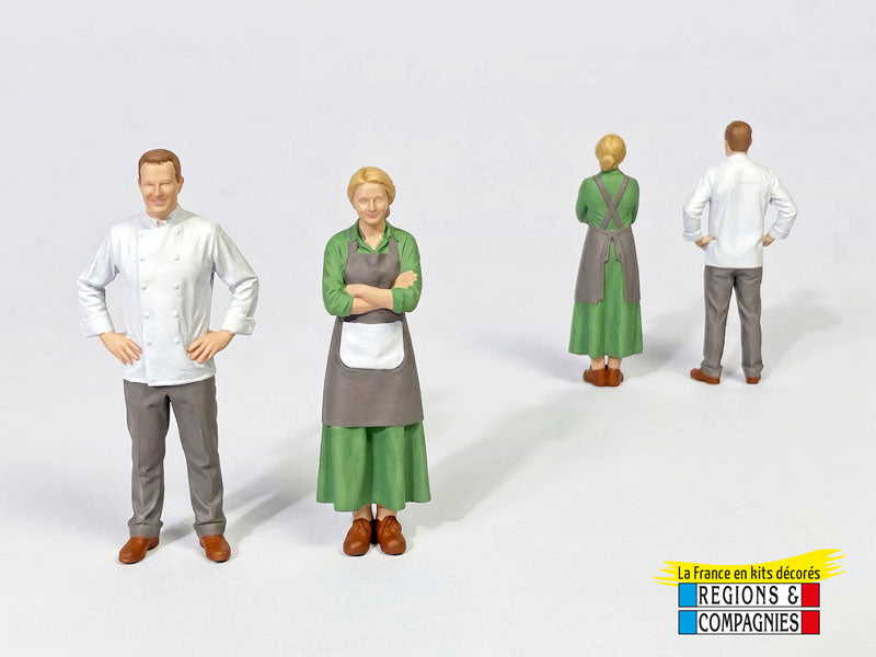 Mini-façade de commerce de café-restaurant avec ses figurines couple de restaurateurs