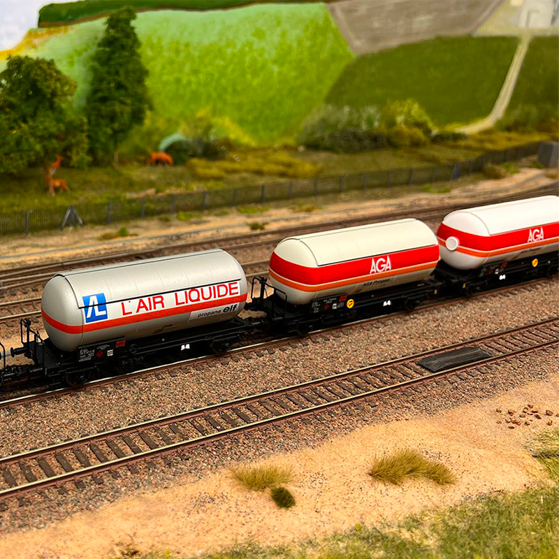 Coffret de 2 wagons gaziers à 2 essieux, « AGA Progas », ép. IV, SNCF