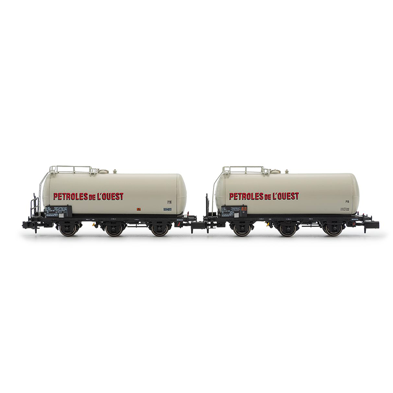 Coffret de 2 wagons citernes à 3 essieux, "Pétroles de l'Ouest", livrée grise, ép. IV SNCF