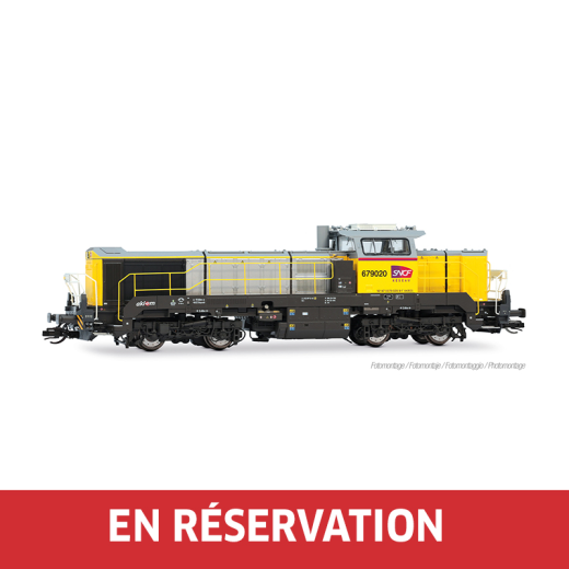 Locomotive diesel BB 79000, Vossloh DE 18, livrée jaune/grise, ép.VI, SNCF Réseau, ech. TT