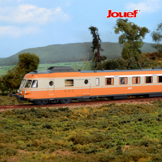 Autorail diesel RGP I avec remorque en livrée gris béton/orange "Alpazur", ép. IV, SNCF-3