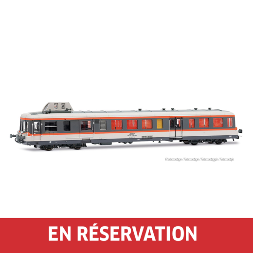 Autorail diesel "de tournée" X 3997 « Picasso », livrée grise/orange/blanche, ép. IV. SNCF