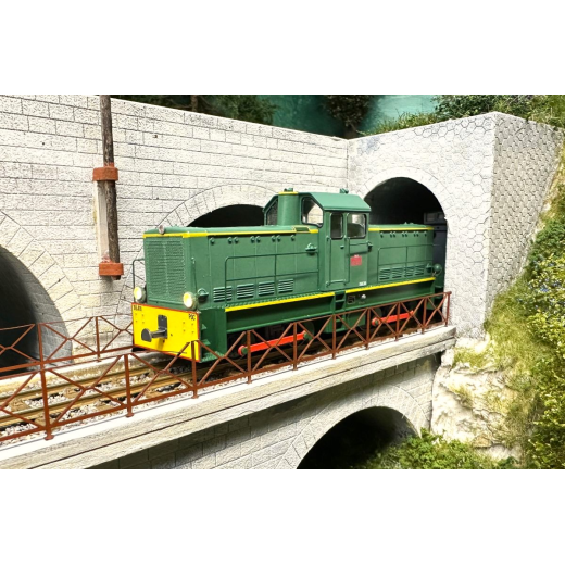 Locomotive Diesel BB400 N°402 Chemin de Fer de Provence (CP), ép. IV - analogique-1