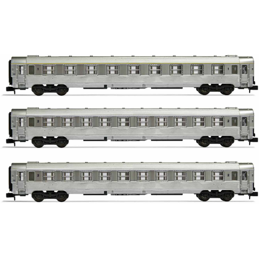 Coffret de 3 voitures DEV Inox, composé de 1 x voiture A9 et 2 x voitures B10, ép. III SNCF