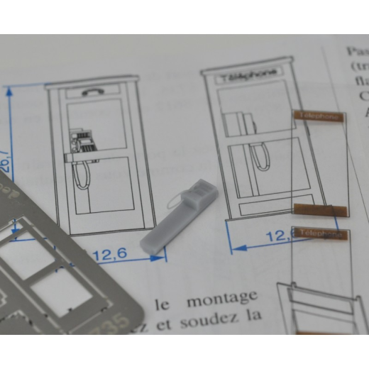 Cabine téléphonique à pièces-3