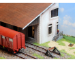 Diorama à construire : demi-halle à marchandises-6