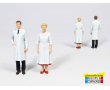 Mini-façade de pharmacie avec ses figurines couple de pharmaciens-1
