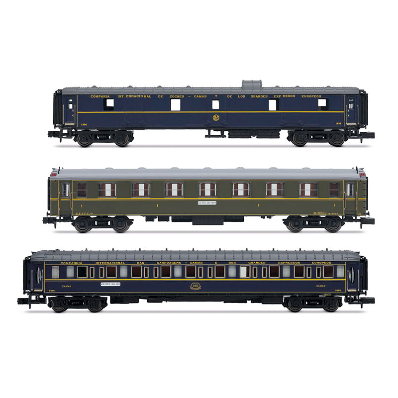 3 voitures Sud Express, fourgon DD3, 1 voiture AA 5000 et WL