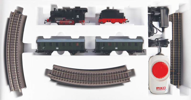 COFFRET TRAIN DE Noël, locomotive + 2 wagons, Start Up, digital