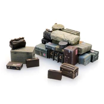 Set de malles de cabine et valises anciennes