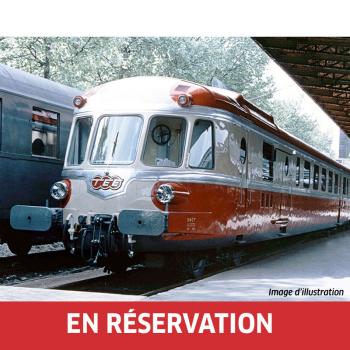 Autorail diesel RGP I avec remorque en livrée TEE rouge/beige, ép. III. SNCF avec décodeur sonore