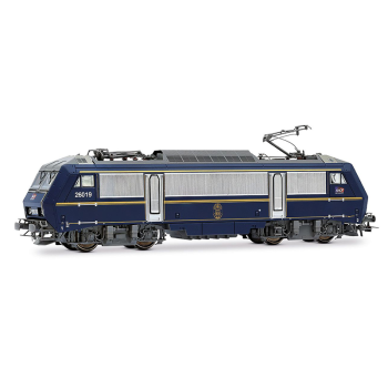 Locomotive électrique bicourant BB 26019, livrée bleue « Trains Spéciaux », ép. VI, SNCF