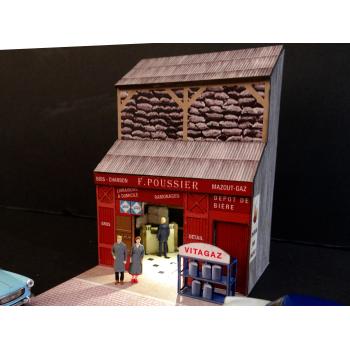 Mini-façade de charbonnier avec ses figurines couple de  charbonniers