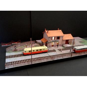 BV CFD avec halle à droite et jardinet à gauche