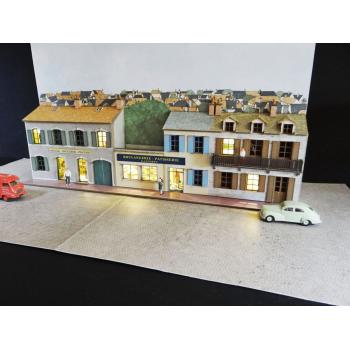 Fond de décor en relief 4 maisons + 2 commerces