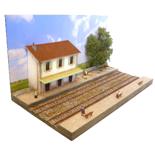 Diorama demi-gare PLM avec deux voies-2