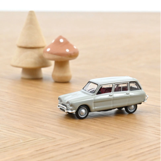 Véhicule Citroën Ami 6 break - 1969 - Gris rosé