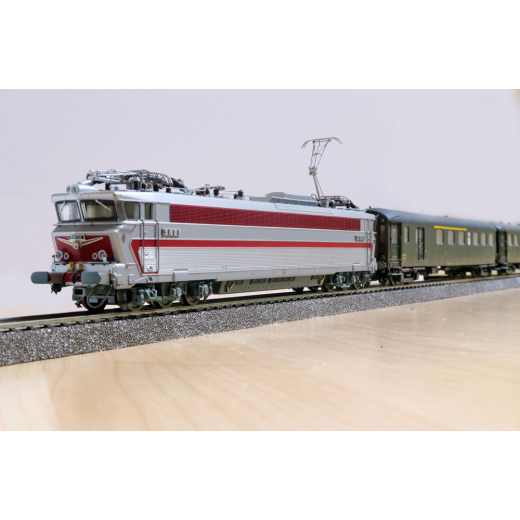 Rail droit 188,3 mm - Code 83 Trix C-1